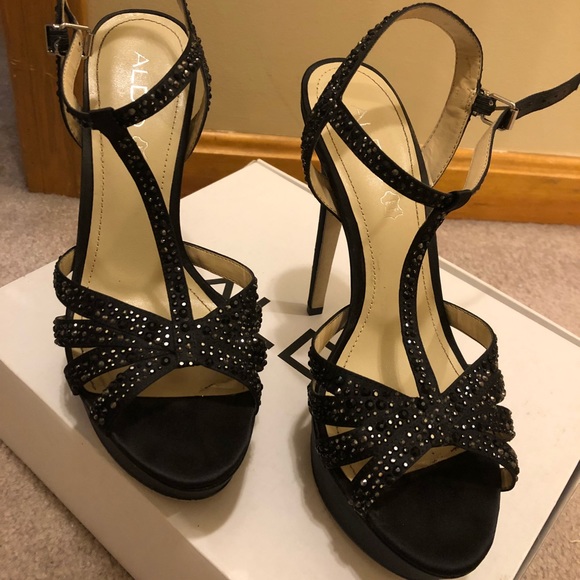 Black Aldo Heels - Picture 2 of 4